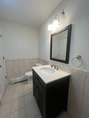 6 Skehan 3, Somerville, MA 02143