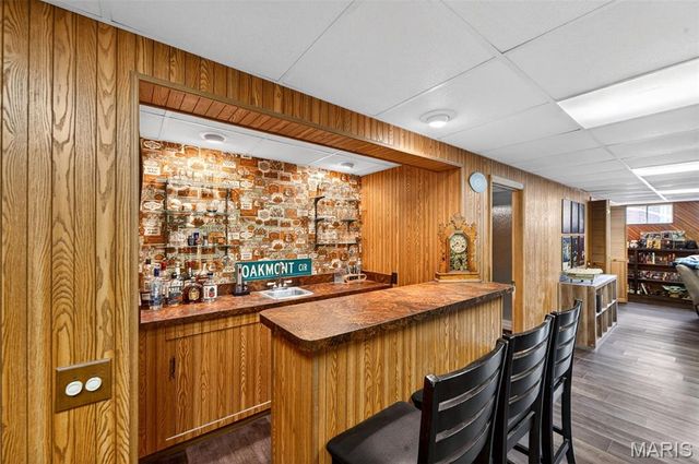404 Oakmont Circle, Ballwin, MO 63011