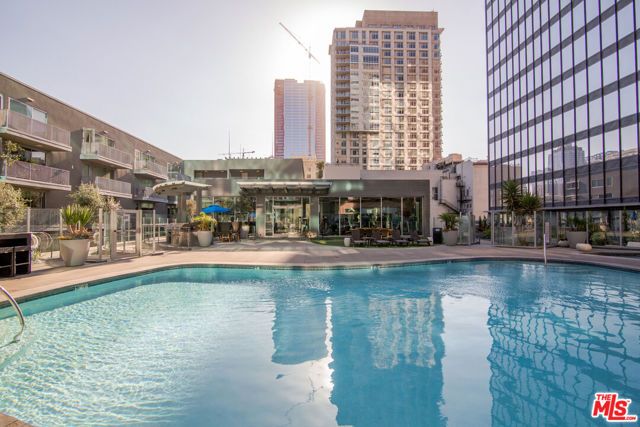 901 S FLOWER Street 502, Los Angeles, CA 90015