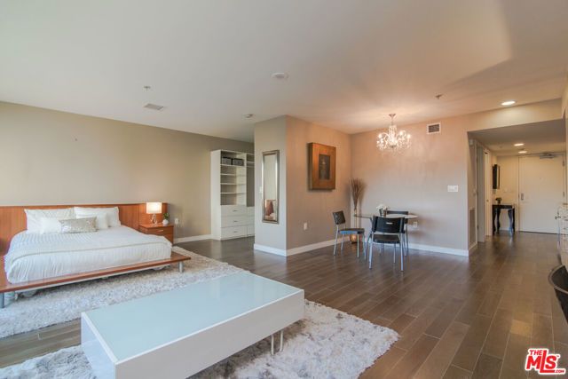 901 S FLOWER Street 502, Los Angeles, CA 90015