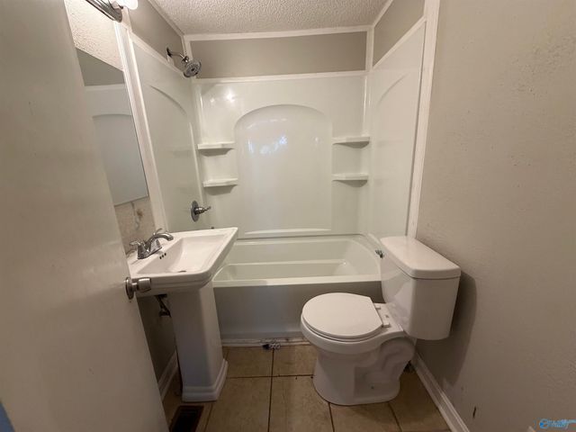 1109 N Jefferson Street, Athens, AL 35611