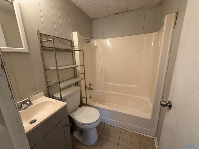 1109 N Jefferson Street, Athens, AL 35611