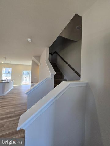 1324 RED CLOVER RD, Ranson, WV 25438