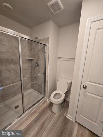 1324 RED CLOVER RD, Ranson, WV 25438