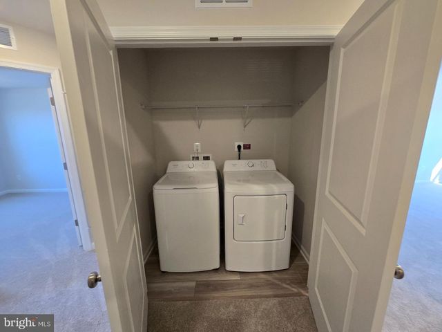 1324 RED CLOVER RD, Ranson, WV 25438