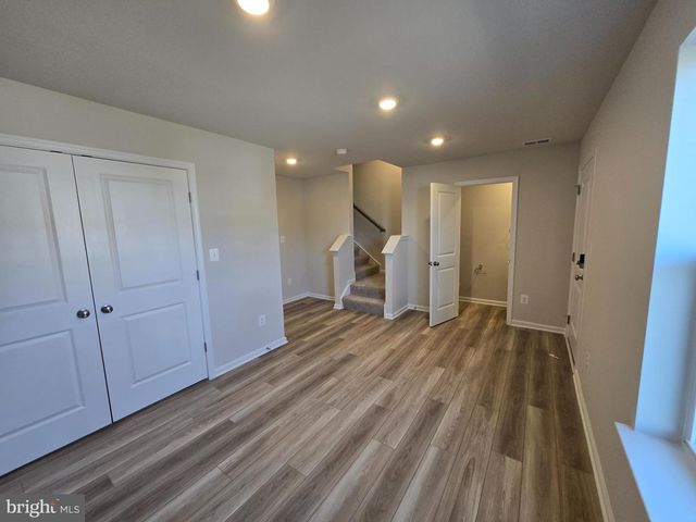 1324 RED CLOVER RD, Ranson, WV 25438