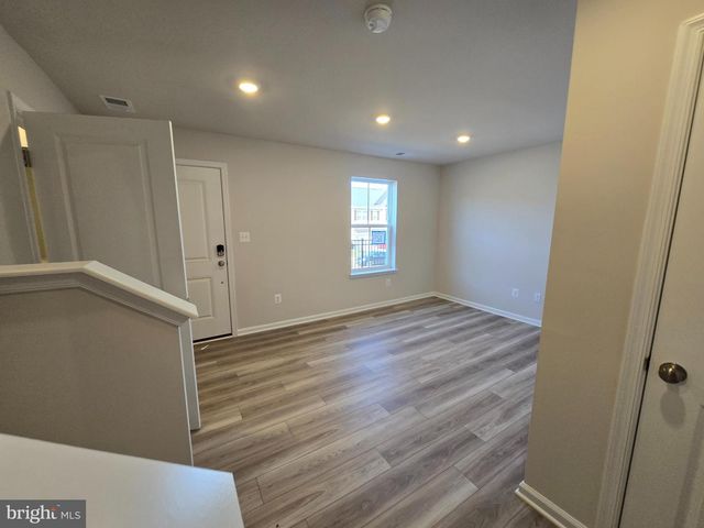 1324 RED CLOVER RD, Ranson, WV 25438