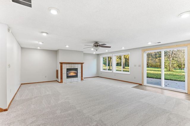 22065 Cottonwood Street NW, Oak Grove, MN 55011