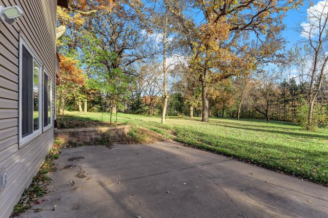 22065 Cottonwood Street NW, Oak Grove, MN 55011