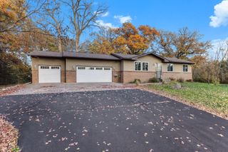22065 Cottonwood Street NW, Oak Grove, MN 55011