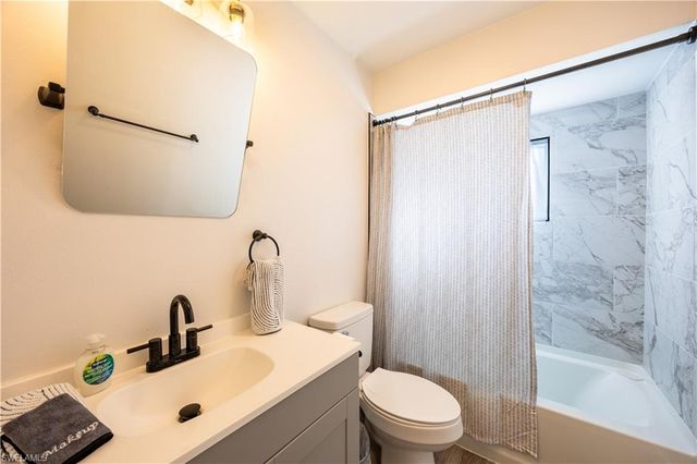 4125 SW 5th PL, Cape Coral, FL 33914