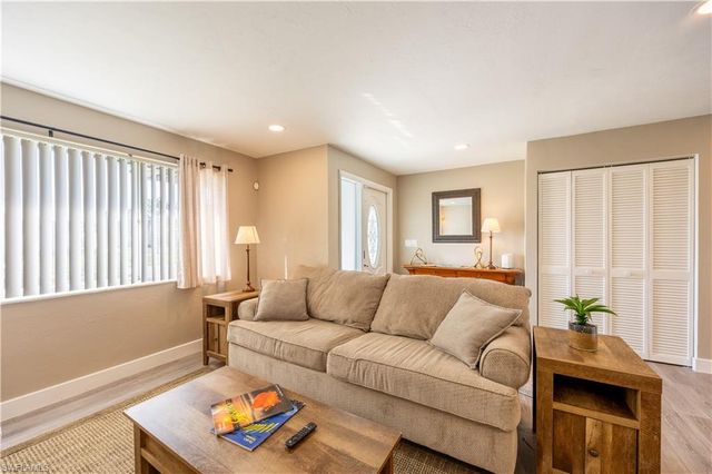 4125 SW 5th PL, Cape Coral, FL 33914