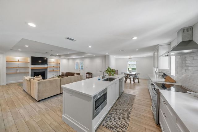 3310 Durness Way, Houston, TX 77025