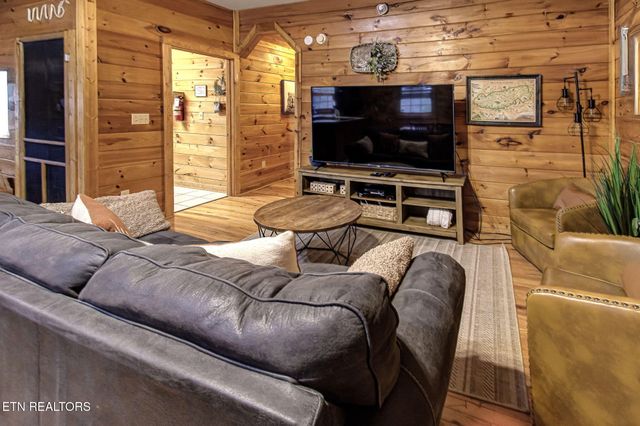 3049 Patty View Way, Sevierville, TN 37862