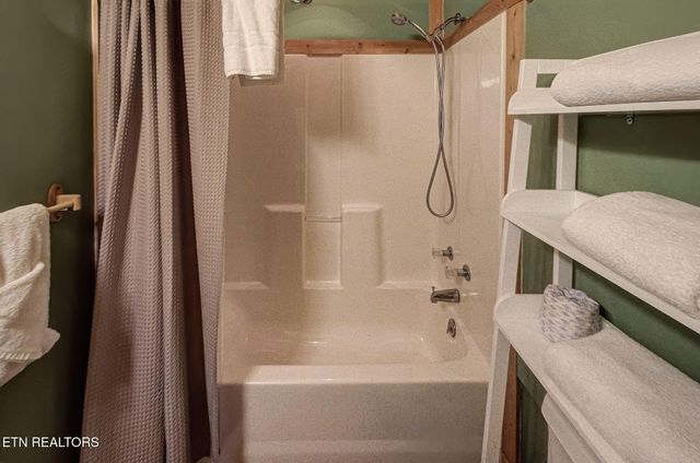 3049 Patty View Way, Sevierville, TN 37862