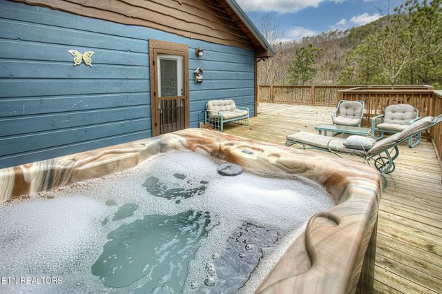 3049 Patty View Way, Sevierville, TN 37862