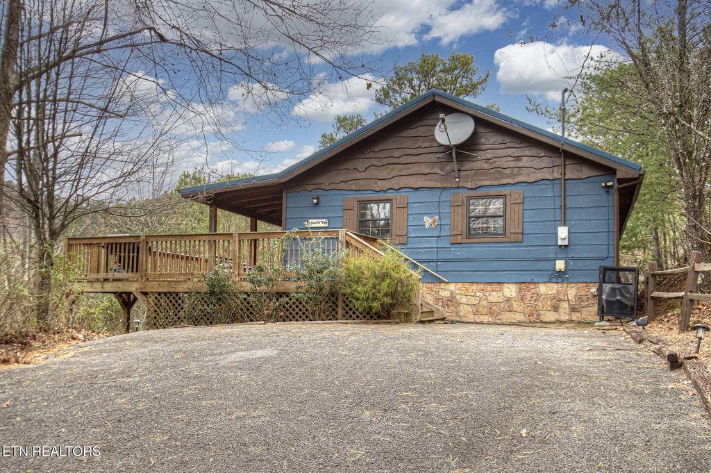 3049 Patty View Way, Sevierville, TN 37862