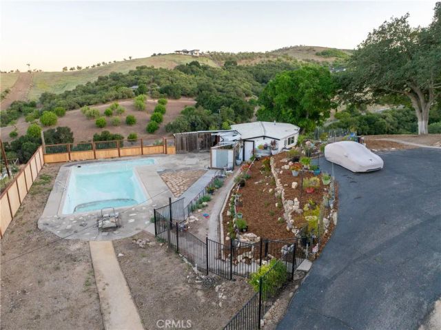 549 Derby, Paso Robles, CA 93446