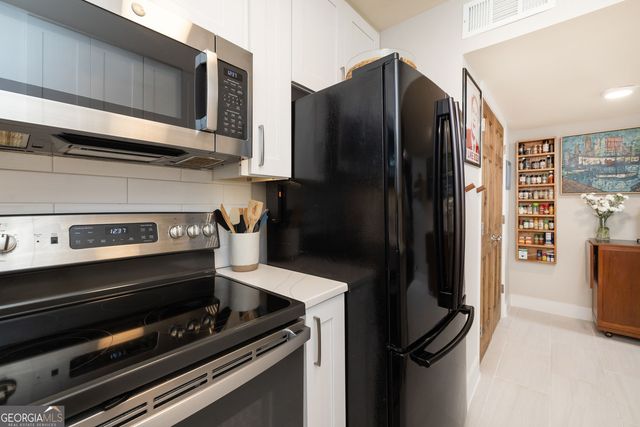 135 Woodmere Square NW, Atlanta, GA 30327