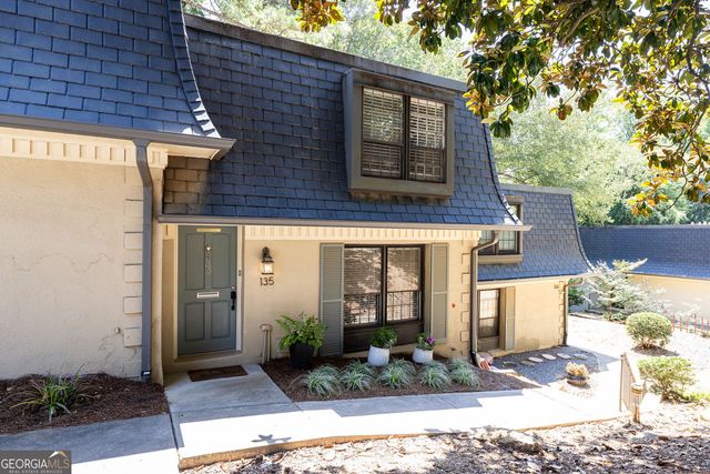 135 Woodmere Square NW, Atlanta, GA 30327