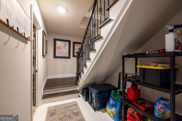 135 Woodmere Square NW, Atlanta, GA 30327
