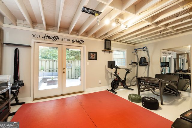 135 Woodmere Square NW, Atlanta, GA 30327