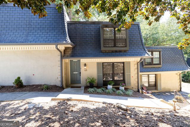 135 Woodmere Square NW, Atlanta, GA 30327