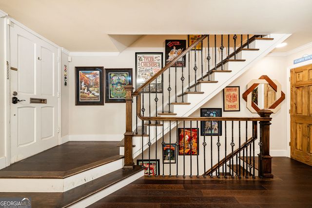 135 Woodmere Square NW, Atlanta, GA 30327