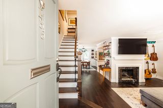 135 Woodmere Square NW, Atlanta, GA 30327