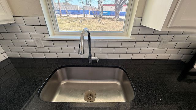 3508 Sunnydale Lane, Denton, TX 76209