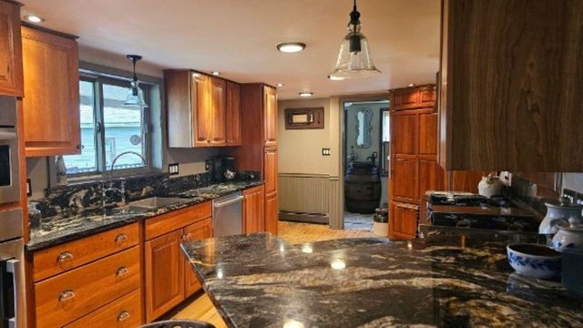 16 Aiken Road, Farmington, NH 03835