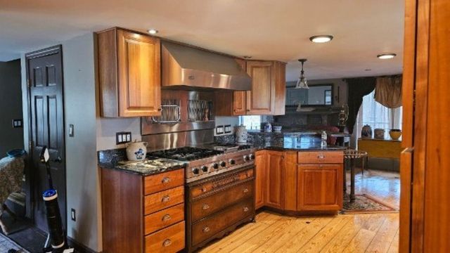 16 Aiken Road, Farmington, NH 03835
