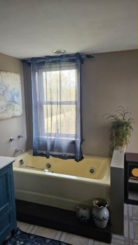 16 Aiken Road, Farmington, NH 03835