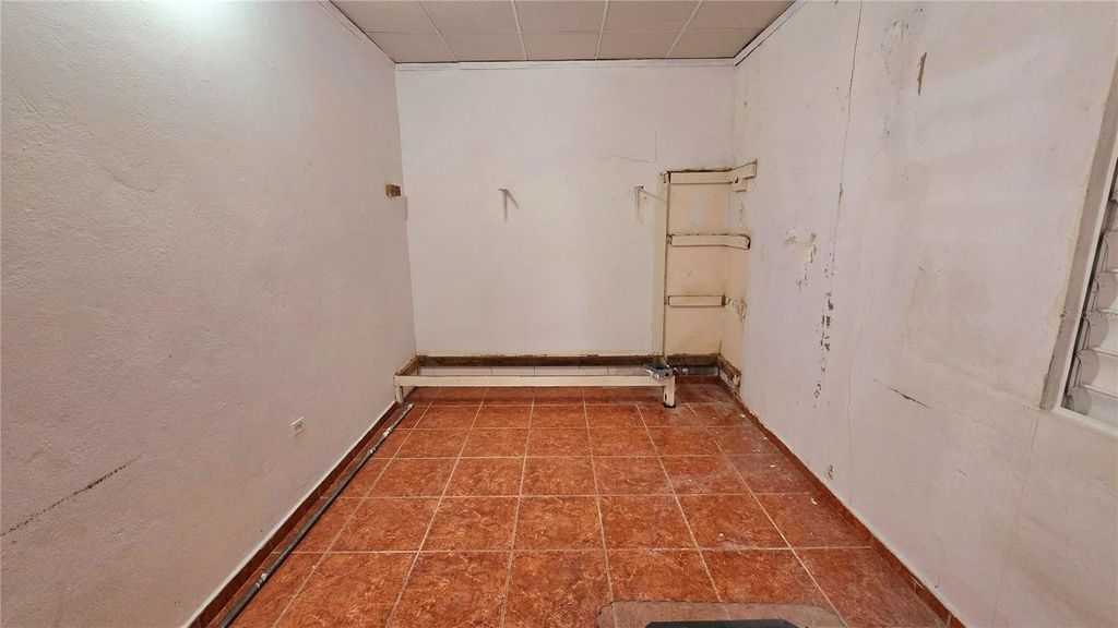 Image 4 of property listing at CALLE A SAN JOSE 31, Manati, PR 00674