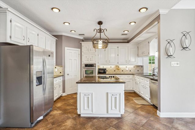 1731 Dewberry Brook Court, Houston, TX 77345