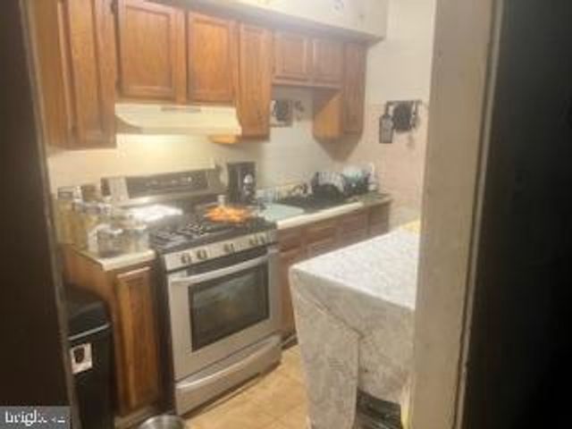 1424 RIDLEY AVE, Chester, PA 19013