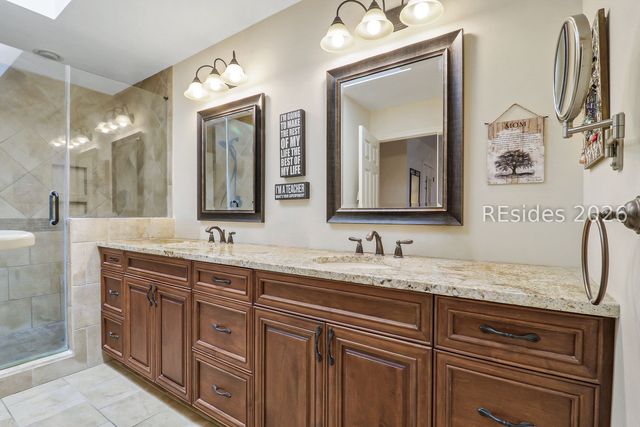 19 Water Oak Dr, Hilton Head Island, SC 29928