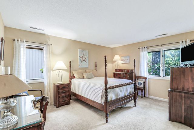 19 Water Oak Dr, Hilton Head Island, SC 29928