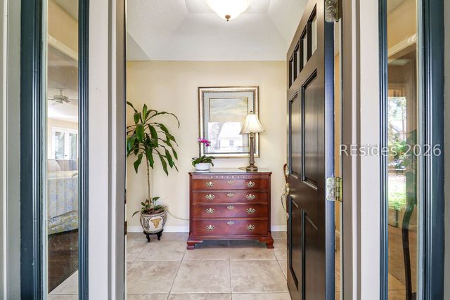 19 Water Oak Dr, Hilton Head Island, SC 29928