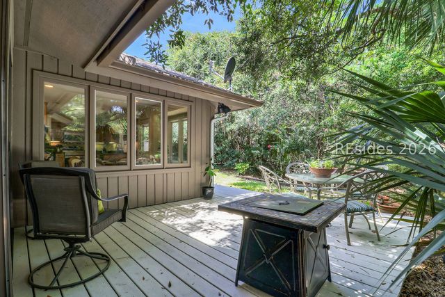 19 Water Oak Dr, Hilton Head Island, SC 29928