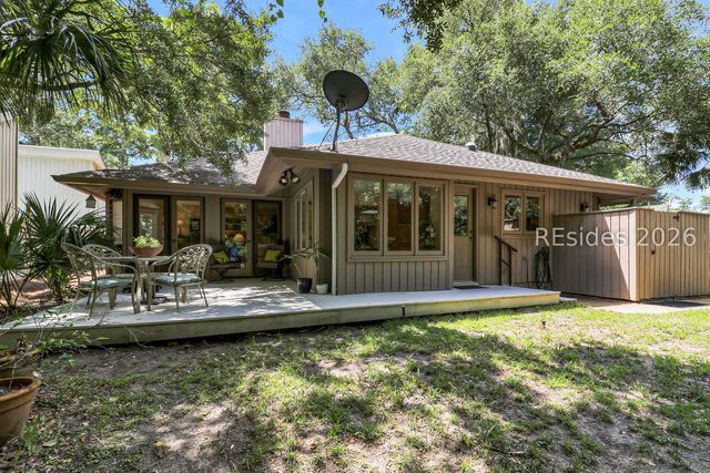 19 Water Oak Dr, Hilton Head Island, SC 29928