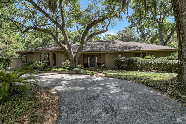 19 Water Oak Dr, Hilton Head Island, SC 29928