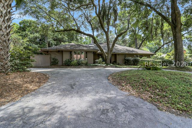 19 Water Oak Dr, Hilton Head Island, SC 29928