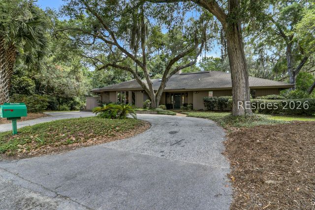 19 Water Oak Dr, Hilton Head Island, SC 29928