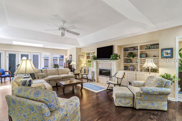 19 Water Oak Dr, Hilton Head Island, SC 29928