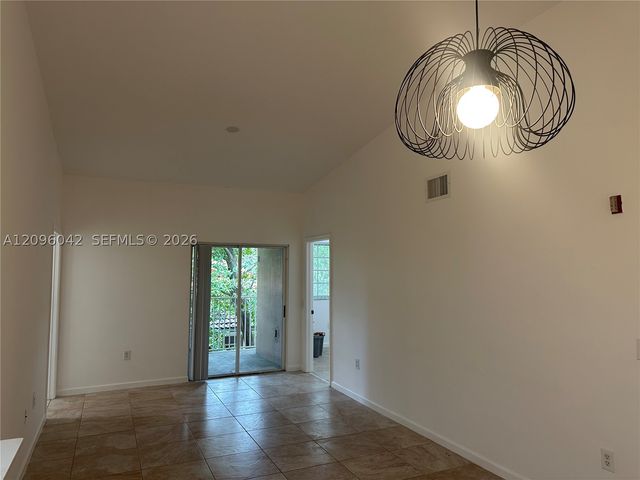 3241 Sabal Palm Mnr 302, Davie, FL 33024