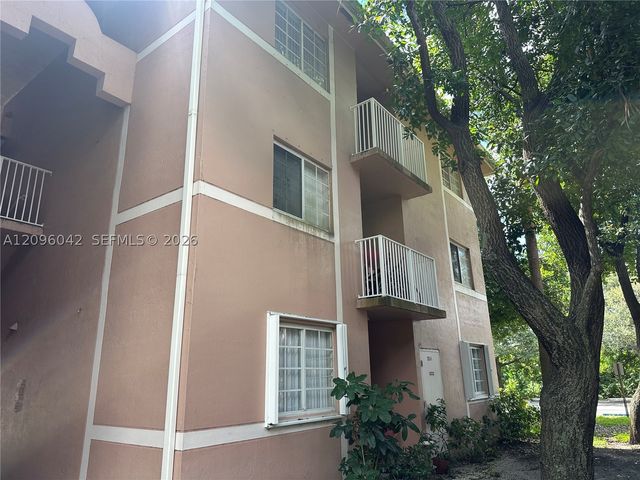 3241 Sabal Palm Mnr 302, Davie, FL 33024