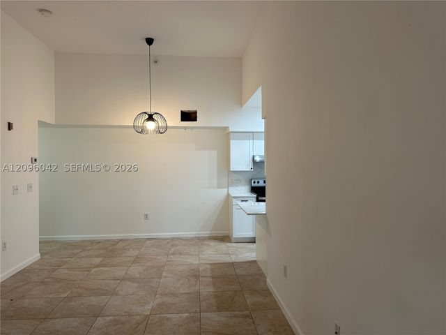 3241 Sabal Palm Mnr 302, Davie, FL 33024