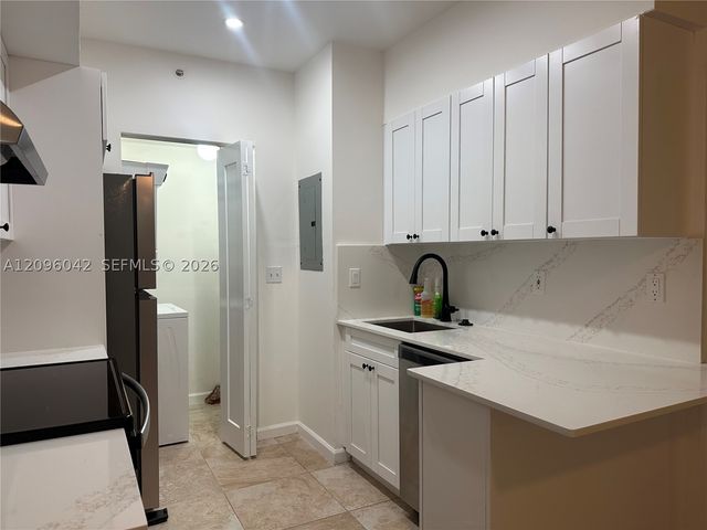 3241 Sabal Palm Mnr 302, Davie, FL 33024
