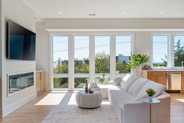 421 Monticello St, Nashville, TN 37207